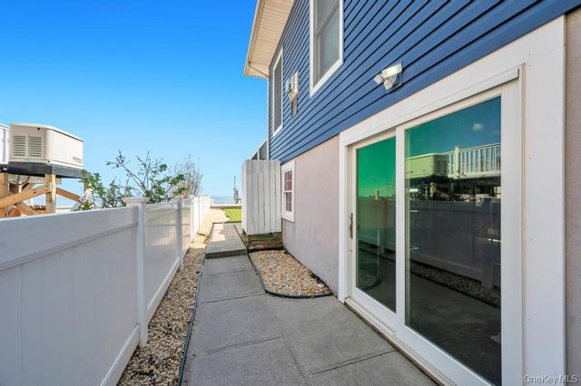 15 E Shore Drive, Babylon, NY 11702