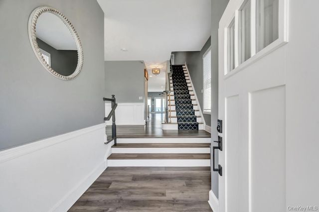 15 E Shore Drive, Babylon, NY 11702