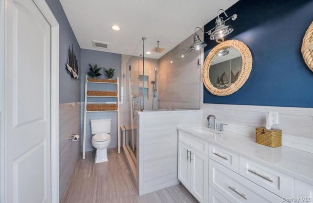 15 E Shore Drive, Babylon, NY 11702