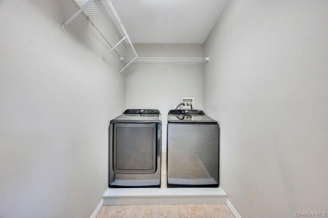 15 E Shore Drive, Babylon, NY 11702