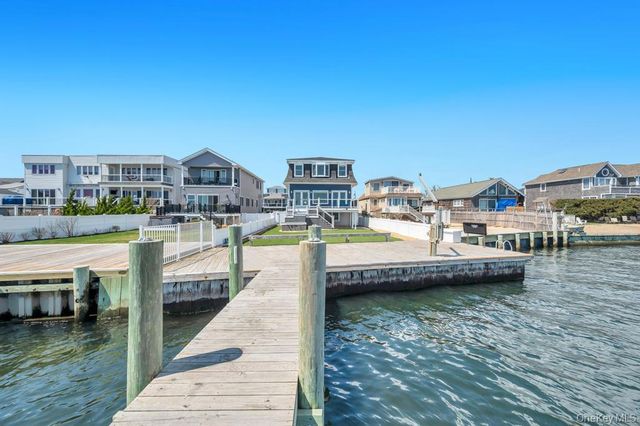 15 E Shore Drive, Babylon, NY 11702