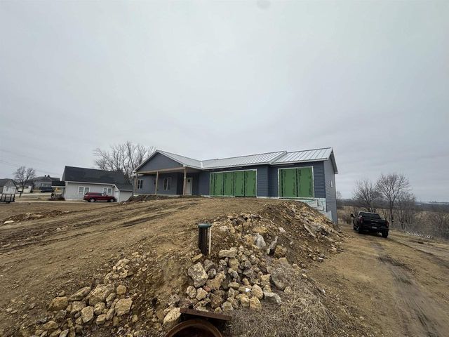 1075 HWY 78, Mount Horeb, WI 53572