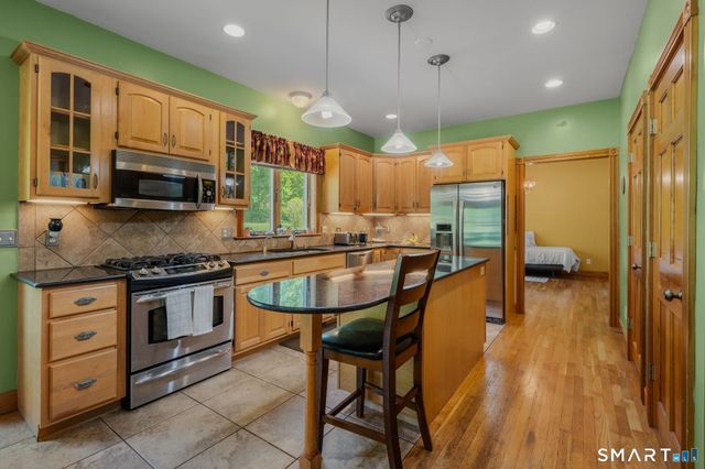 50 Emerald Glen Lane, Salem, CT 06420