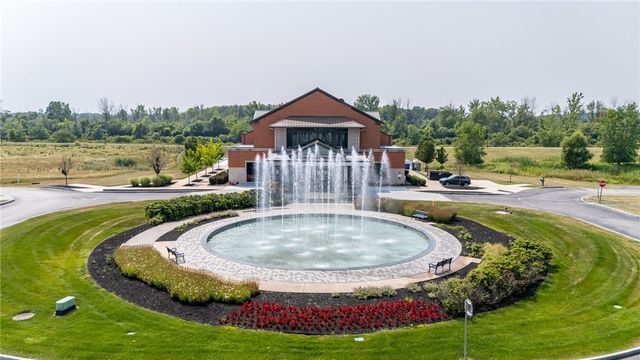 243 Bretlyn Circle, Brighton, NY 14618