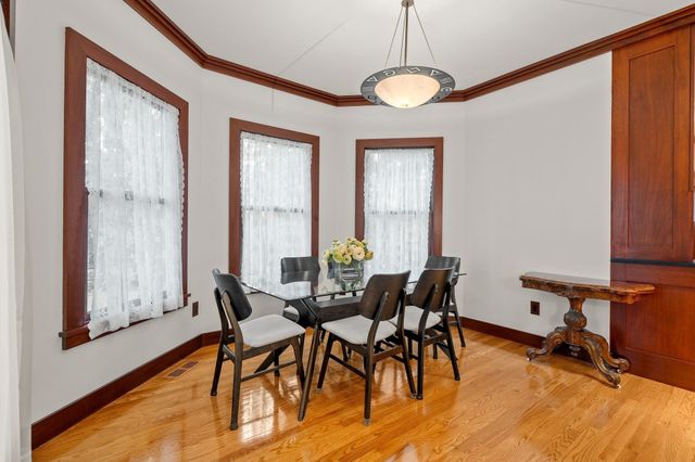 10 Holly Lane, Beverly, MA 01915