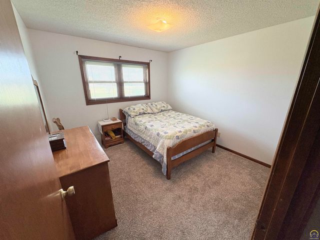 1984 Road D, Emporia, KS 66801