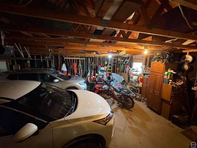 1984 Road D, Emporia, KS 66801