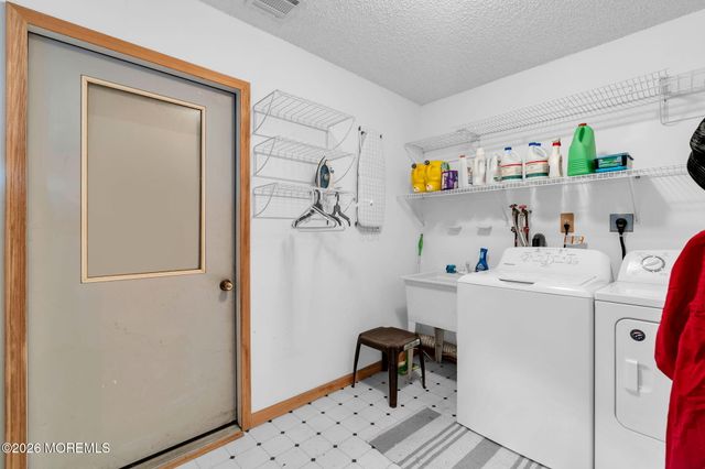 111 Bay Way, Lanoka Harbor, NJ 08734