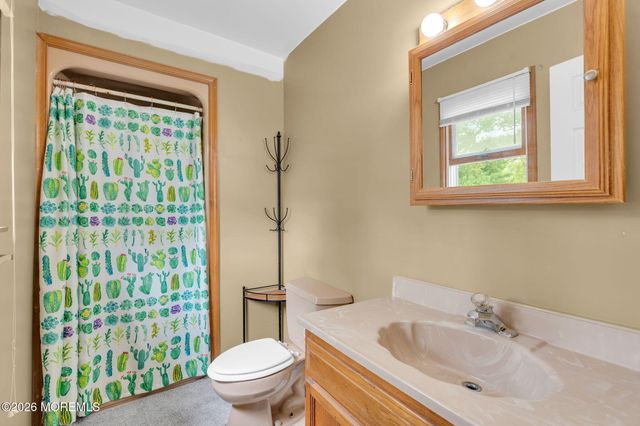 111 Bay Way, Lanoka Harbor, NJ 08734