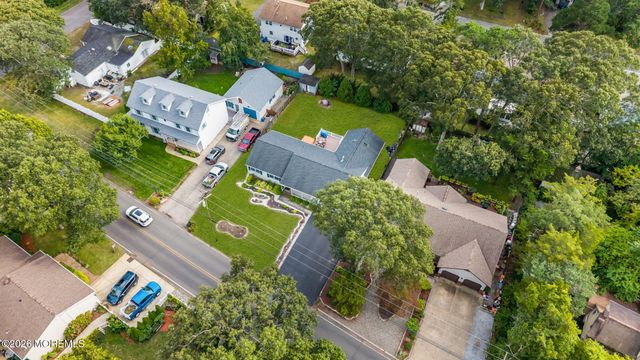 111 Bay Way, Lanoka Harbor, NJ 08734