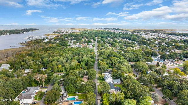 111 Bay Way, Lanoka Harbor, NJ 08734