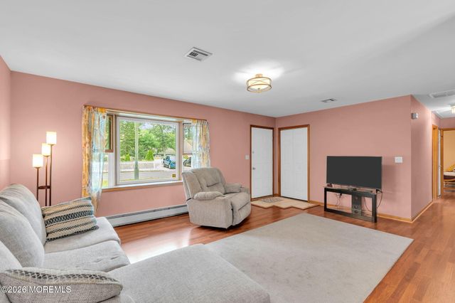 111 Bay Way, Lanoka Harbor, NJ 08734