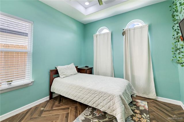 9118 N 25th Lane, Mcallen, TX 78504