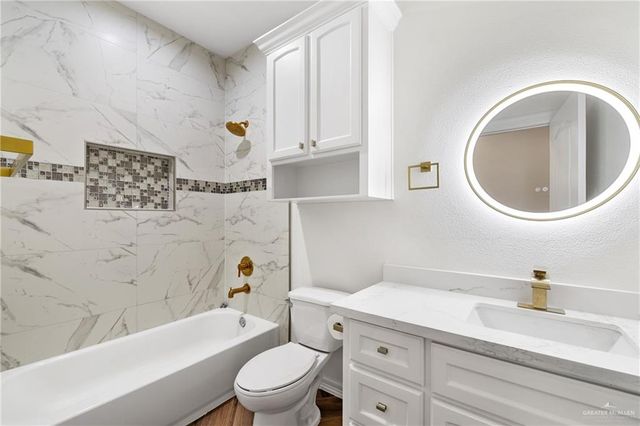 9118 N 25th Lane, Mcallen, TX 78504