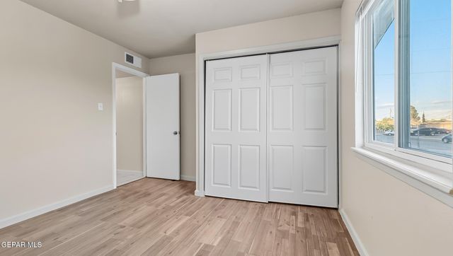513 GILMORE Way, El Paso, TX 79907