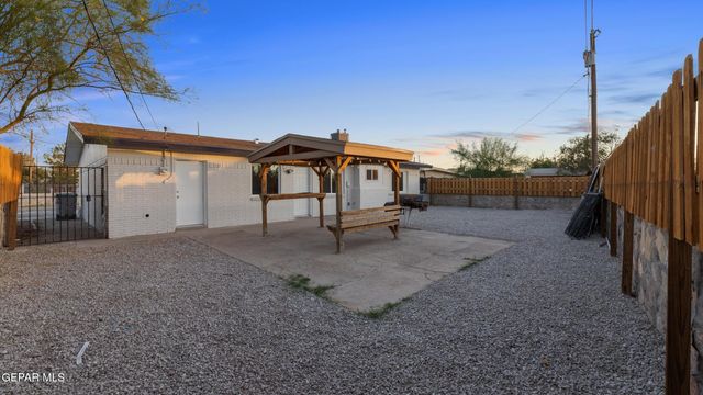 513 GILMORE Way, El Paso, TX 79907