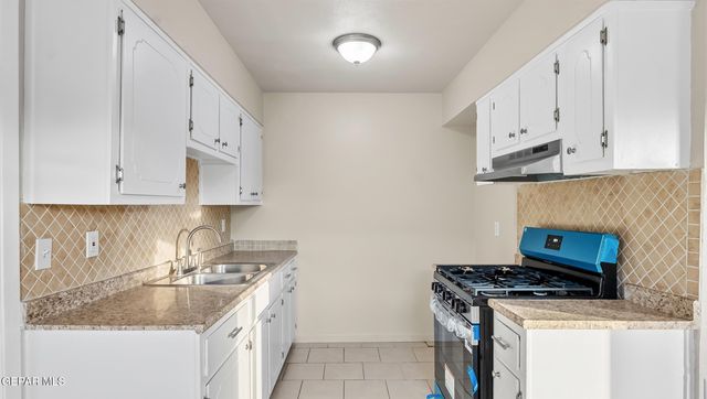 513 GILMORE Way, El Paso, TX 79907