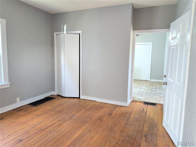 137 W Arlee Avenue, St Louis, MO 63125