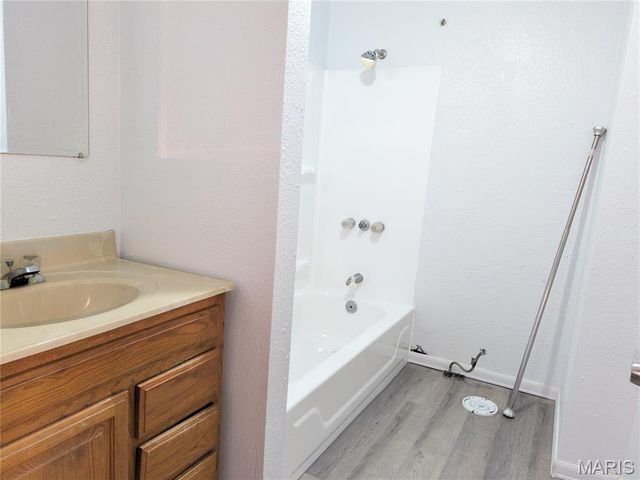 137 W Arlee Avenue, St Louis, MO 63125