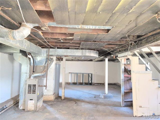 137 W Arlee Avenue, St Louis, MO 63125