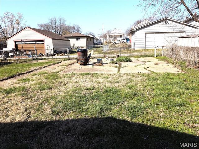 137 W Arlee Avenue, St Louis, MO 63125