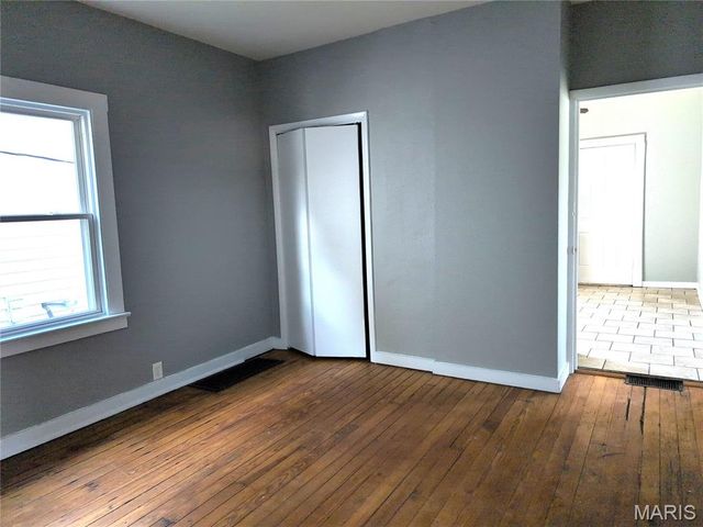 137 W Arlee Avenue, St Louis, MO 63125