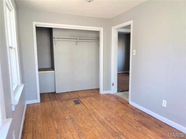 137 W Arlee Avenue, St Louis, MO 63125