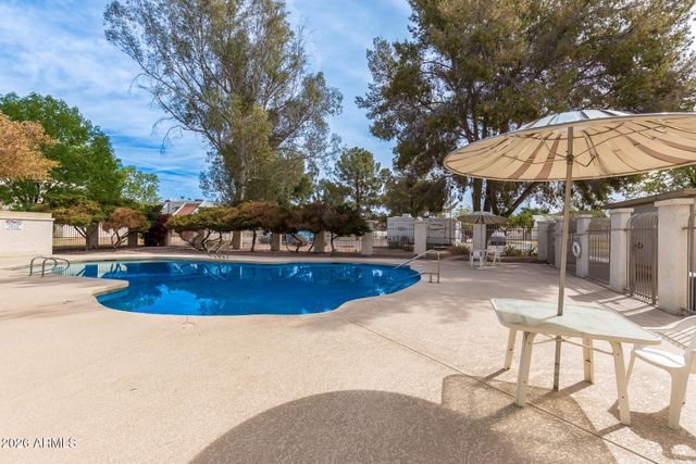 948 S Alma School Road 128, Mesa, AZ 85210