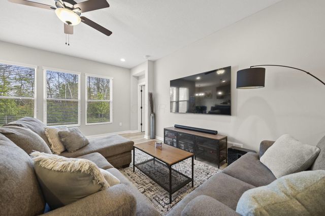 3154 Gelding Run Road, Grove City, OH 43123