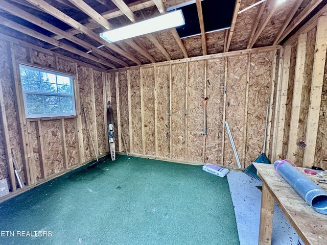 206 Randall Fugate Rd, Spring City, TN 37381