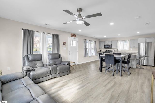 621 Fulton Avenue, Spartanburg, SC 29303