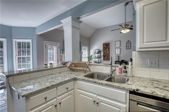 232 Lake Vista Way, Athens, GA 30607