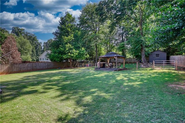 232 Lake Vista Way, Athens, GA 30607