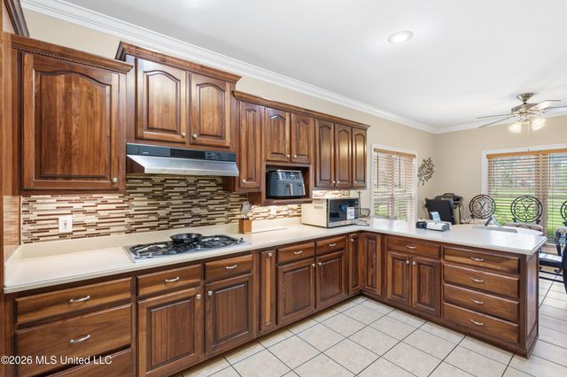 5294 Meadow Pointe Drive, Southaven, MS 38672