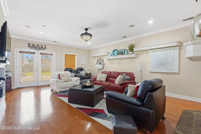 5294 Meadow Pointe Drive, Southaven, MS 38672