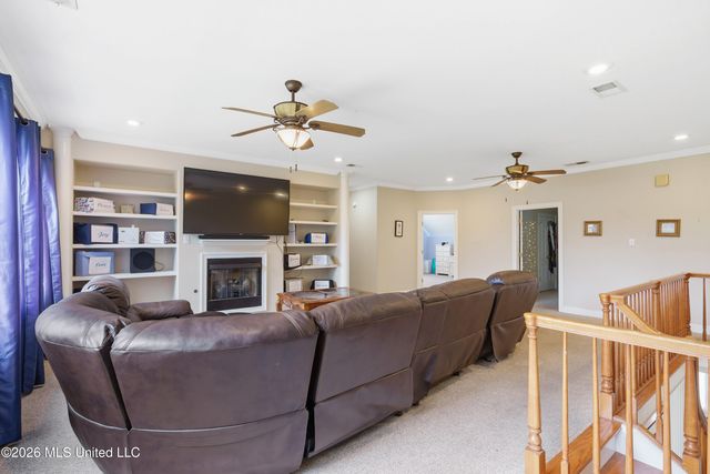5294 Meadow Pointe Drive, Southaven, MS 38672
