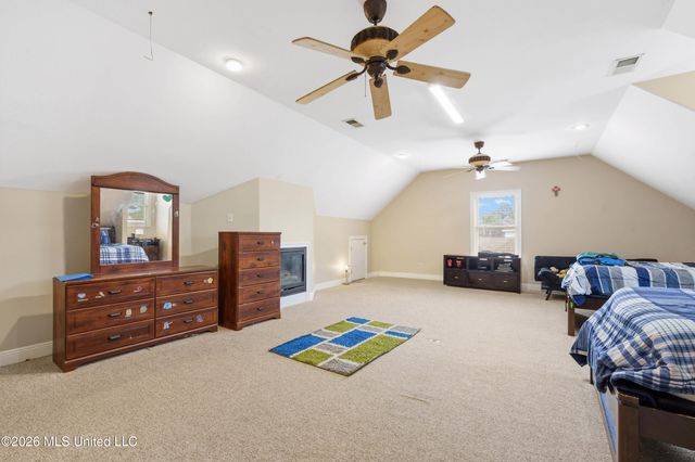 5294 Meadow Pointe Drive, Southaven, MS 38672