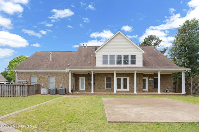 5294 Meadow Pointe Drive, Southaven, MS 38672