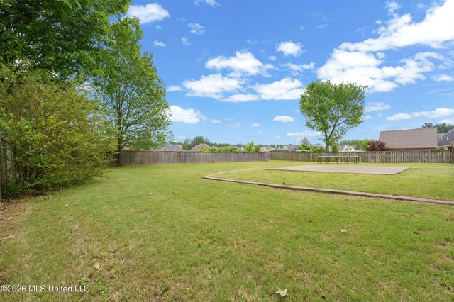 5294 Meadow Pointe Drive, Southaven, MS 38672