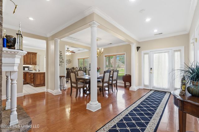 5294 Meadow Pointe Drive, Southaven, MS 38672