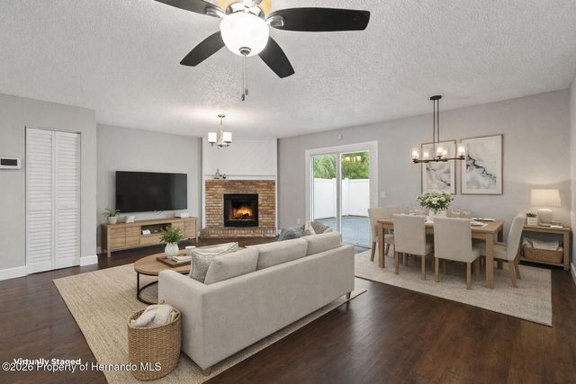 3919 Carroll Pines Court, Tampa, FL 33614