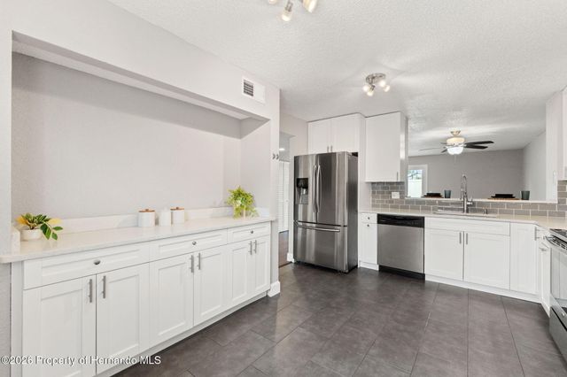 3919 Carroll Pines Court, Tampa, FL 33614