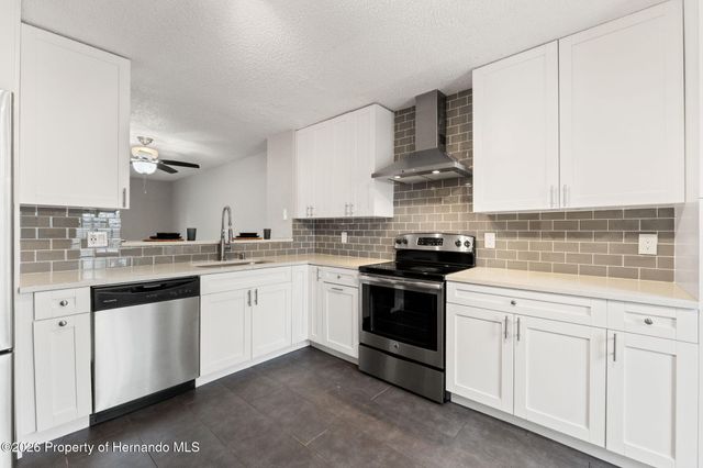 3919 Carroll Pines Court, Tampa, FL 33614