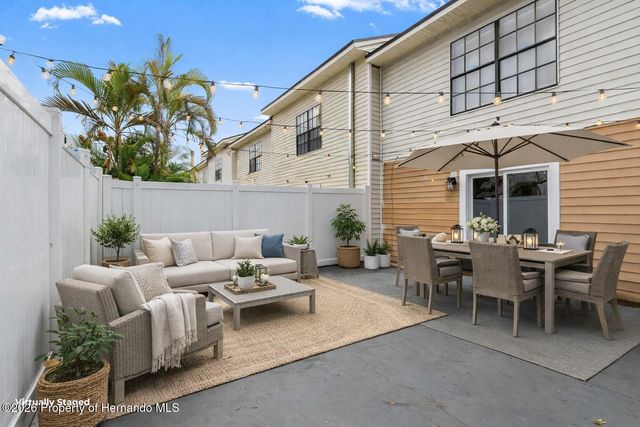 3919 Carroll Pines Court, Tampa, FL 33614