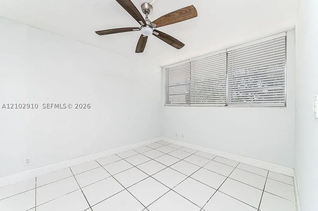 1931 Sabal Palm Dr 301, Davie, FL 33324