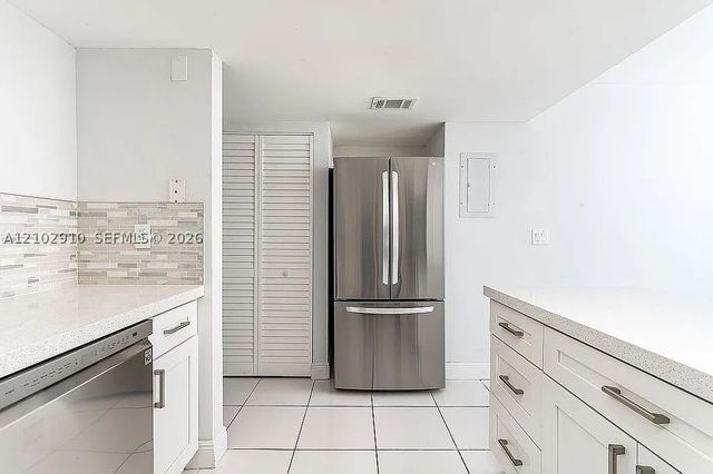 1931 Sabal Palm Dr 301, Davie, FL 33324