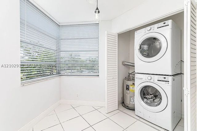 1931 Sabal Palm Dr 301, Davie, FL 33324