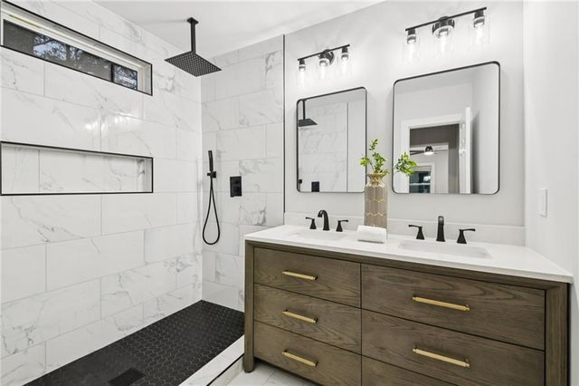 1539 Venetian SW Drive, Atlanta, GA 30311