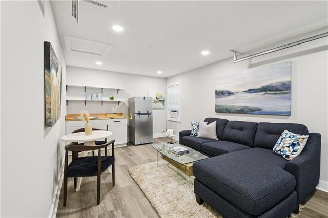 1539 Venetian SW Drive, Atlanta, GA 30311