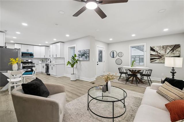 1539 Venetian SW Drive, Atlanta, GA 30311